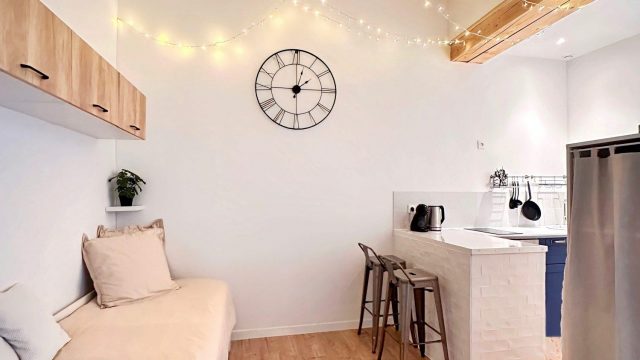 PERPIGNAN- GARE – STUDIO MEUBLÉ AVEC TERRASSE