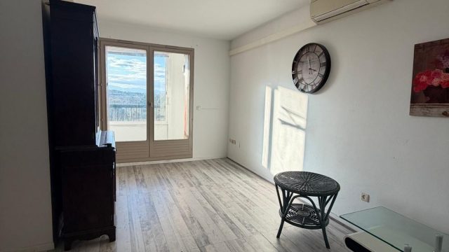 VERTEFEUILLE- T2 AVAC VUE DÉGAGÉE