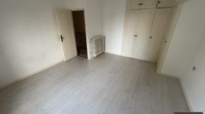 1775057915_VM692_4_original