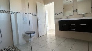 TORREILLES_5-9440457295946751504